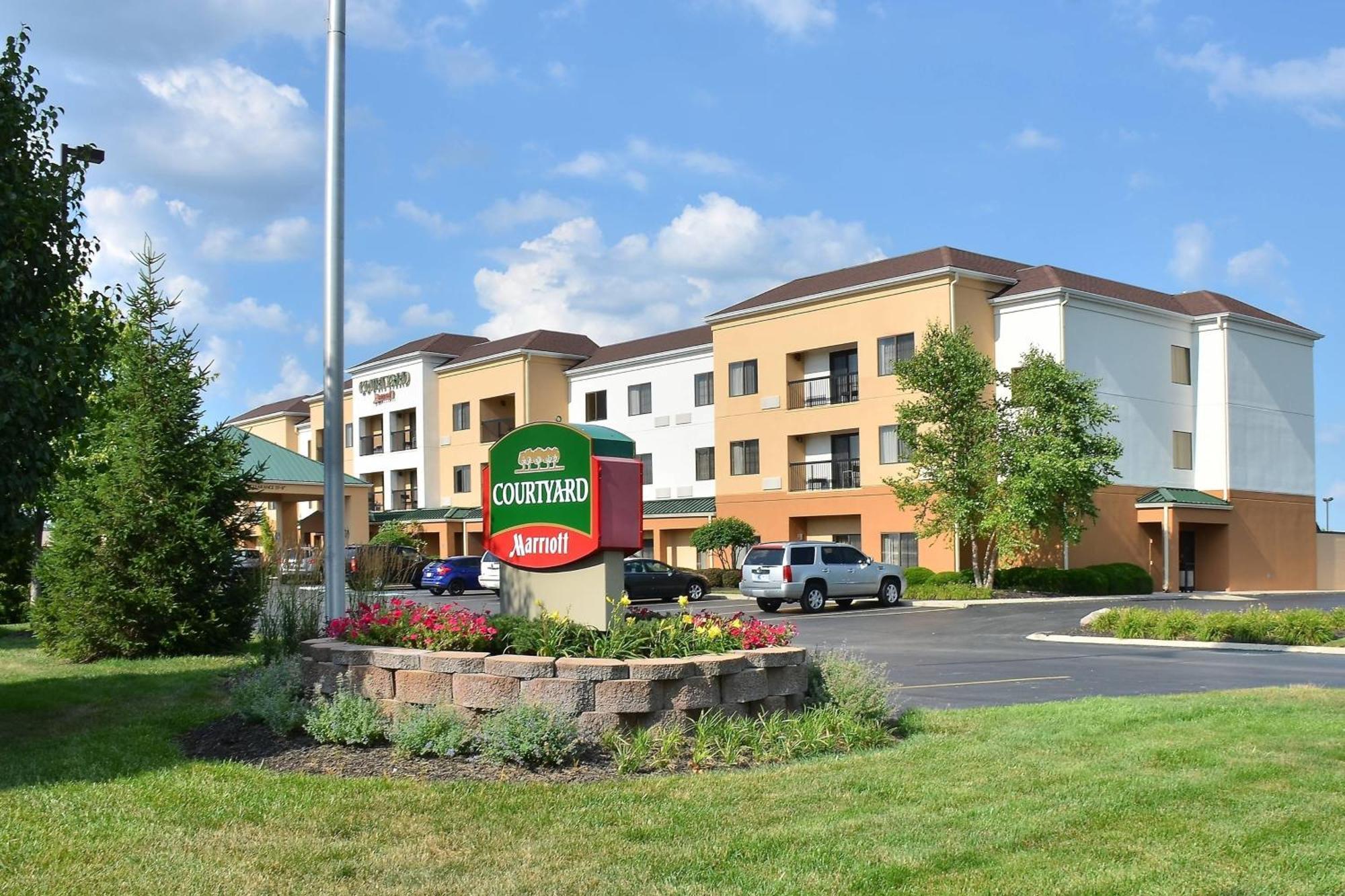 Courtyard By Marriott Indianapolis South Hotel Exterior photo